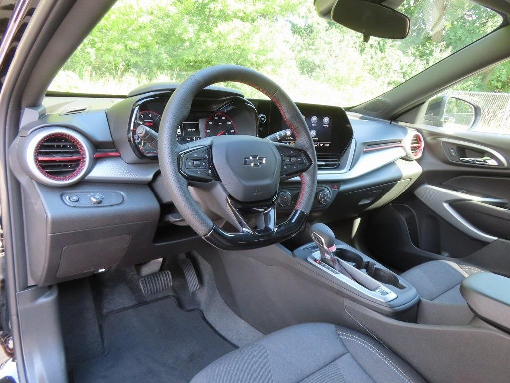 new 2025 Chevrolet Trax car, priced at $21,967