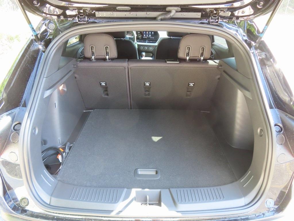 new 2025 Chevrolet Trax car, priced at $21,967