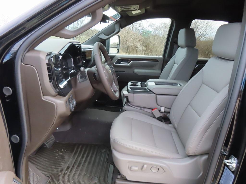 new 2025 Chevrolet Silverado 2500 car, priced at $55,492
