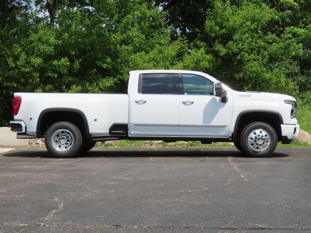 new 2025 Chevrolet Silverado 3500 car, priced at $90,869