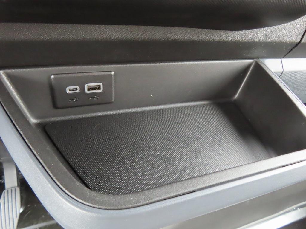 new 2025 Chevrolet BrightDrop 400 car, priced at $56,435