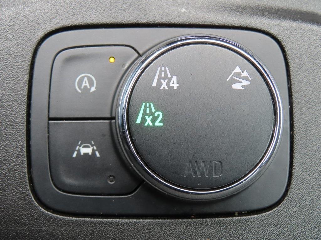 used 2023 Chevrolet Traverse car, priced at $34,208