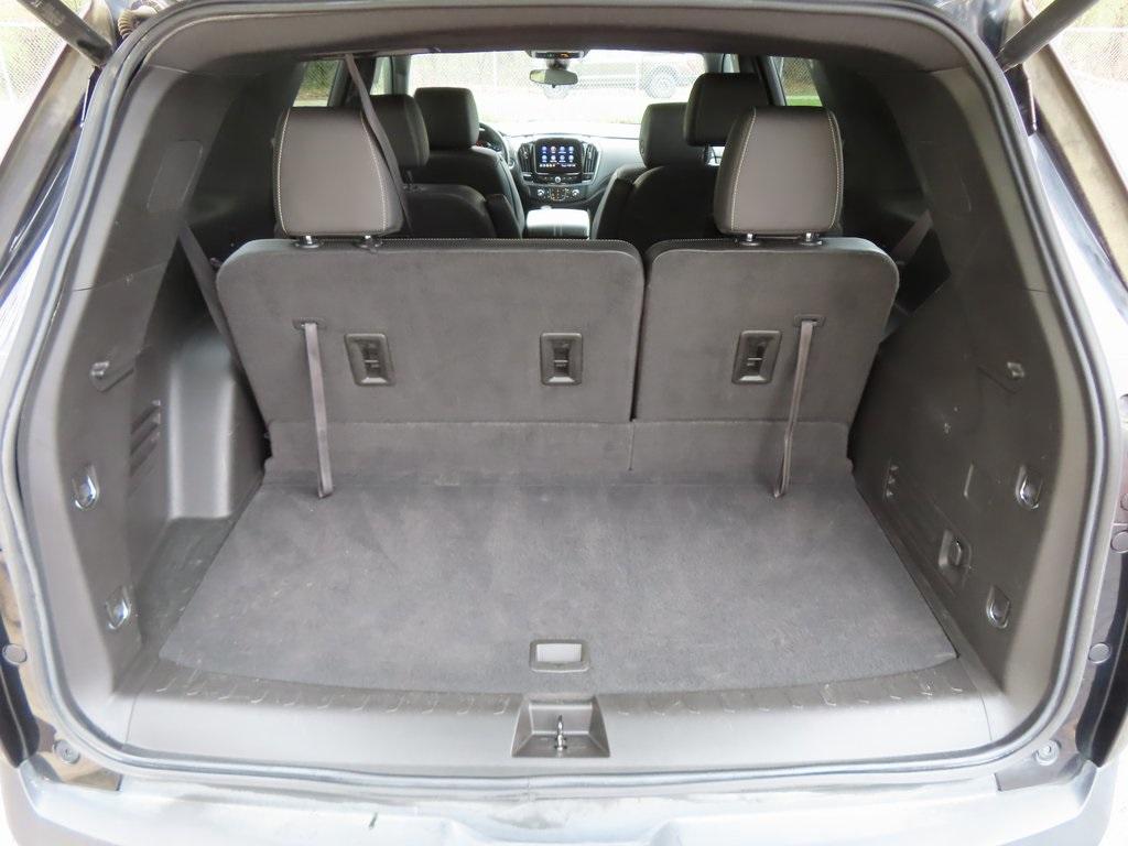 used 2023 Chevrolet Traverse car, priced at $34,208