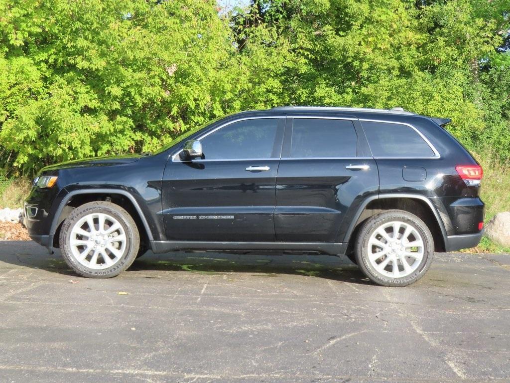 used 2017 Jeep Grand Cherokee car, priced at $14,495