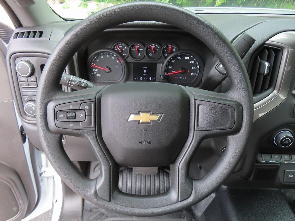 new 2025 Chevrolet Silverado 1500 car, priced at $40,301