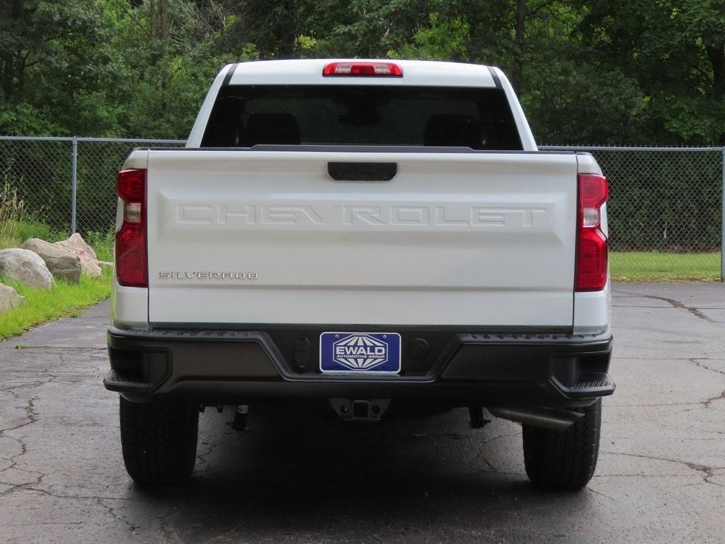 new 2025 Chevrolet Silverado 1500 car, priced at $40,301