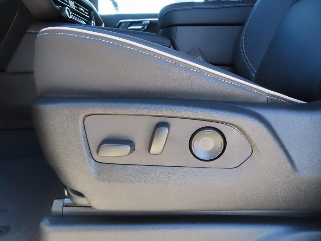 new 2025 Chevrolet Tahoe car, priced at $76,400