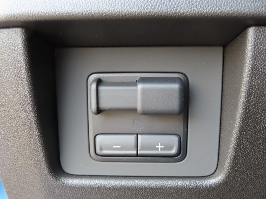 new 2025 Chevrolet Colorado car, priced at $44,570