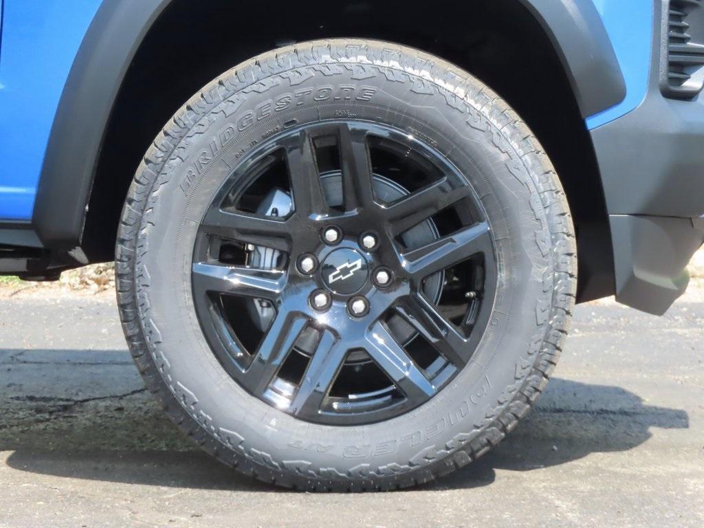 new 2025 Chevrolet Colorado car, priced at $44,570