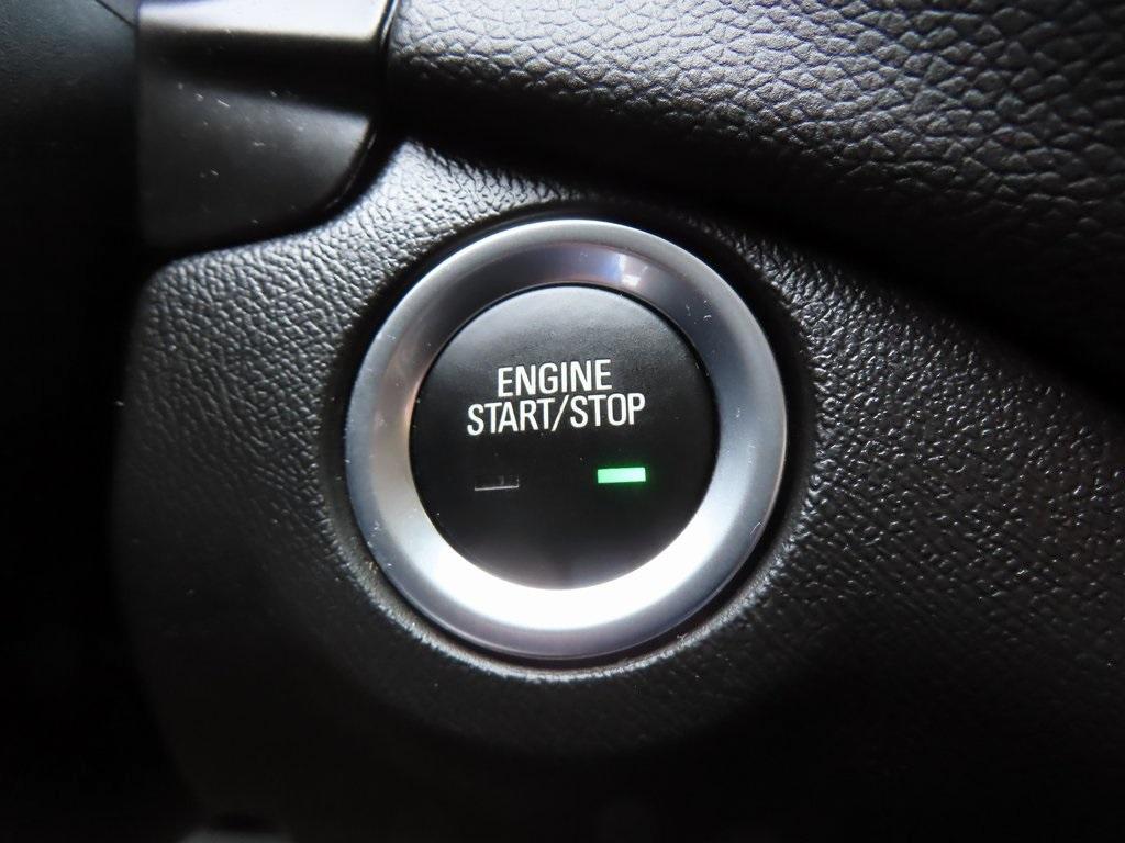 used 2022 Chevrolet Equinox car, priced at $23,422