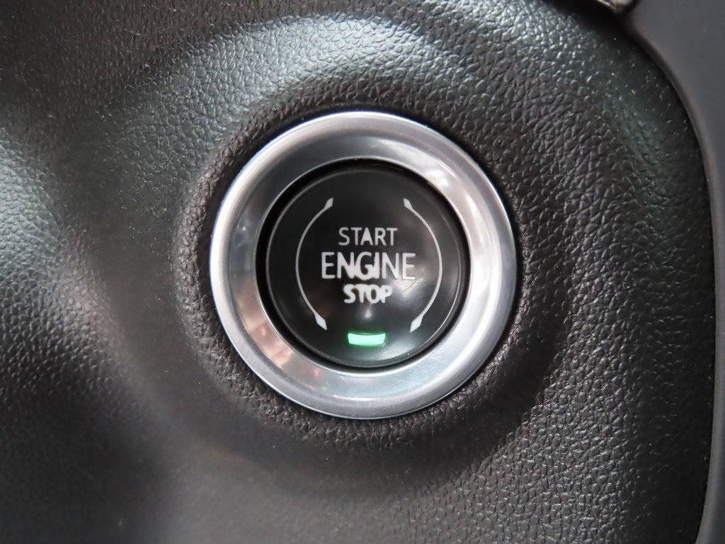 used 2020 GMC Sierra 1500 car, priced at $35,600