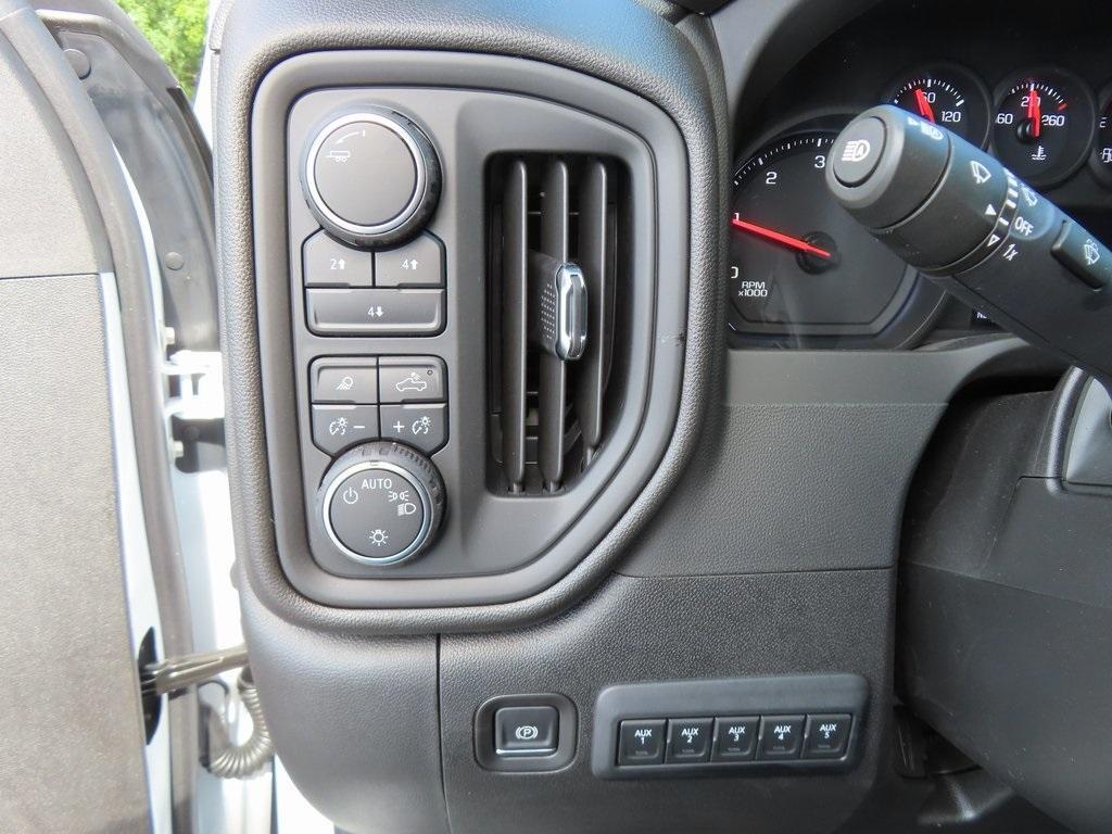 new 2025 Chevrolet Silverado 3500 car, priced at $85,877