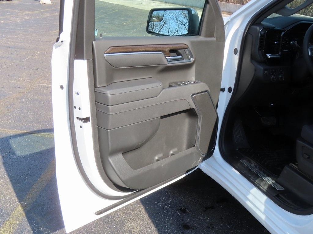 new 2025 Chevrolet Silverado 1500 car, priced at $48,257