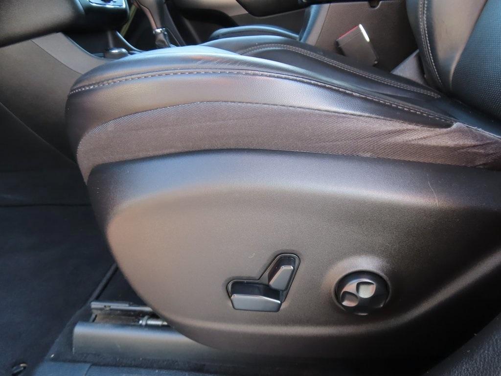 used 2021 Jeep Cherokee car, priced at $18,754
