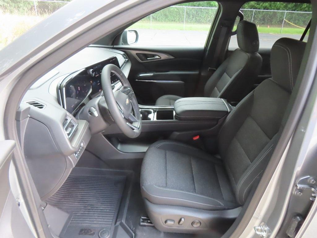 new 2026 Chevrolet Traverse car, priced at $46,345