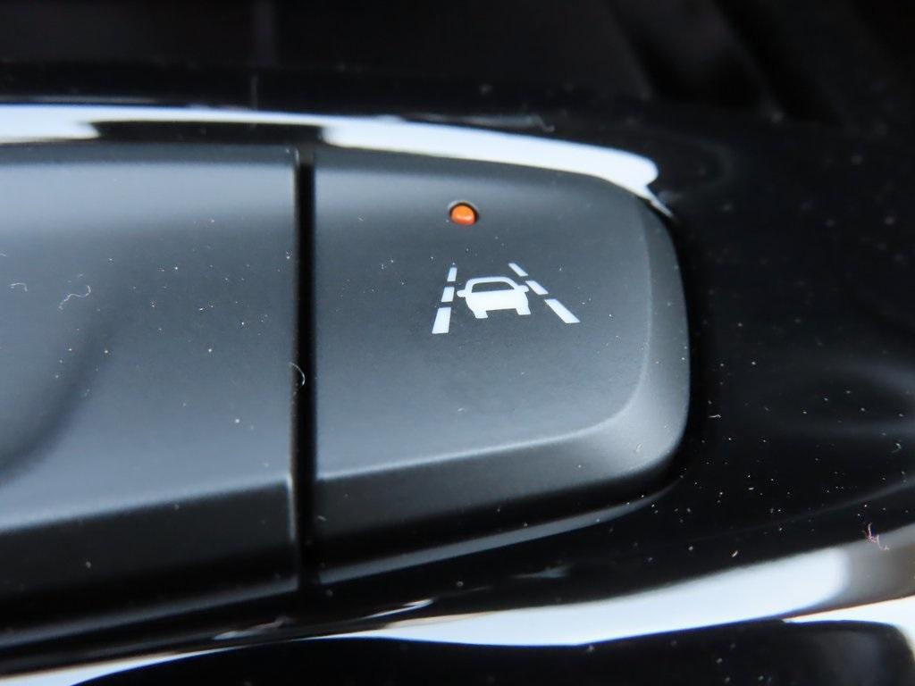 new 2025 Chevrolet Trax car, priced at $24,466