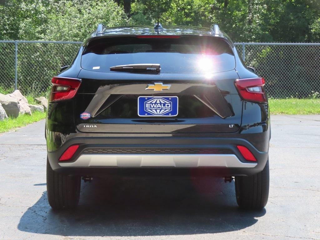 new 2025 Chevrolet Trax car, priced at $24,466