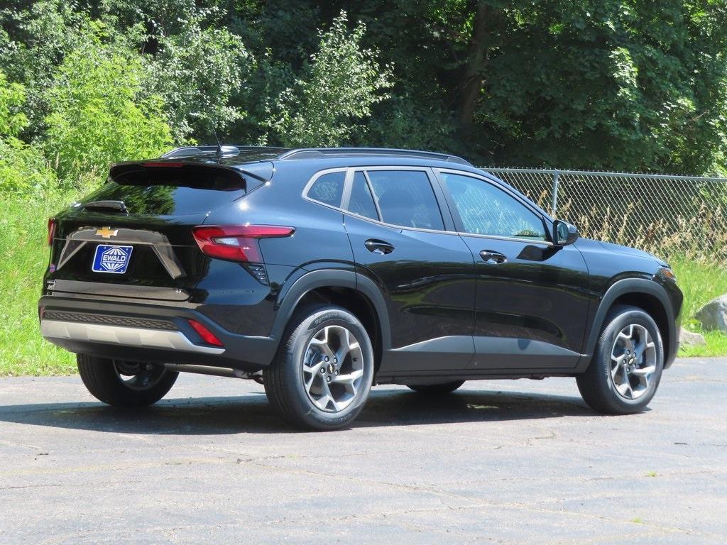 new 2025 Chevrolet Trax car, priced at $24,466
