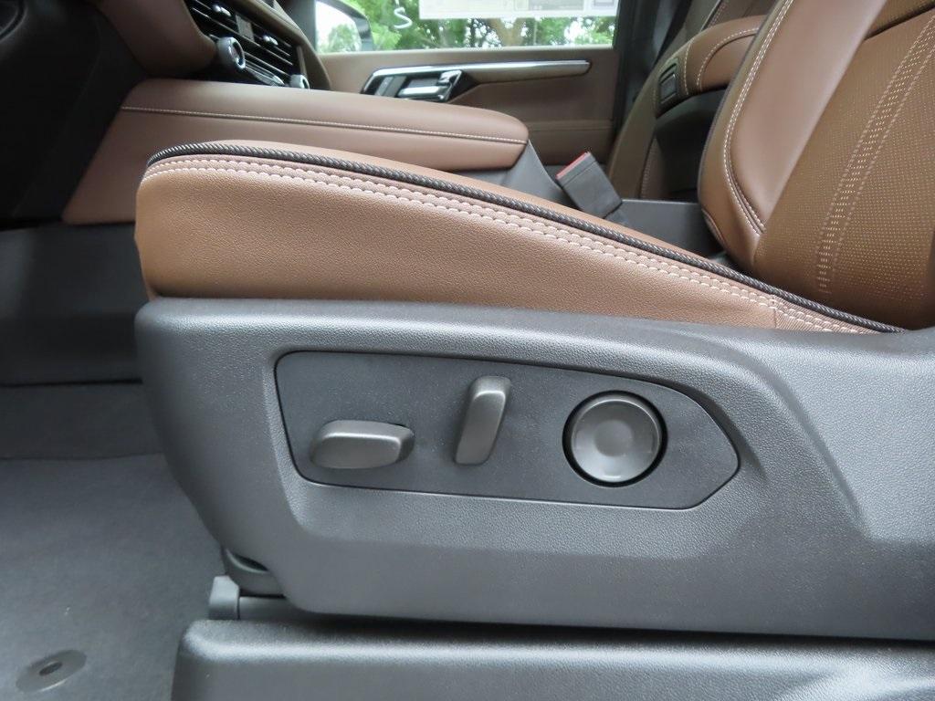 new 2025 Chevrolet Tahoe car, priced at $84,041