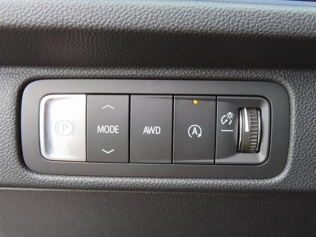 new 2026 Chevrolet Traverse car, priced at $54,340