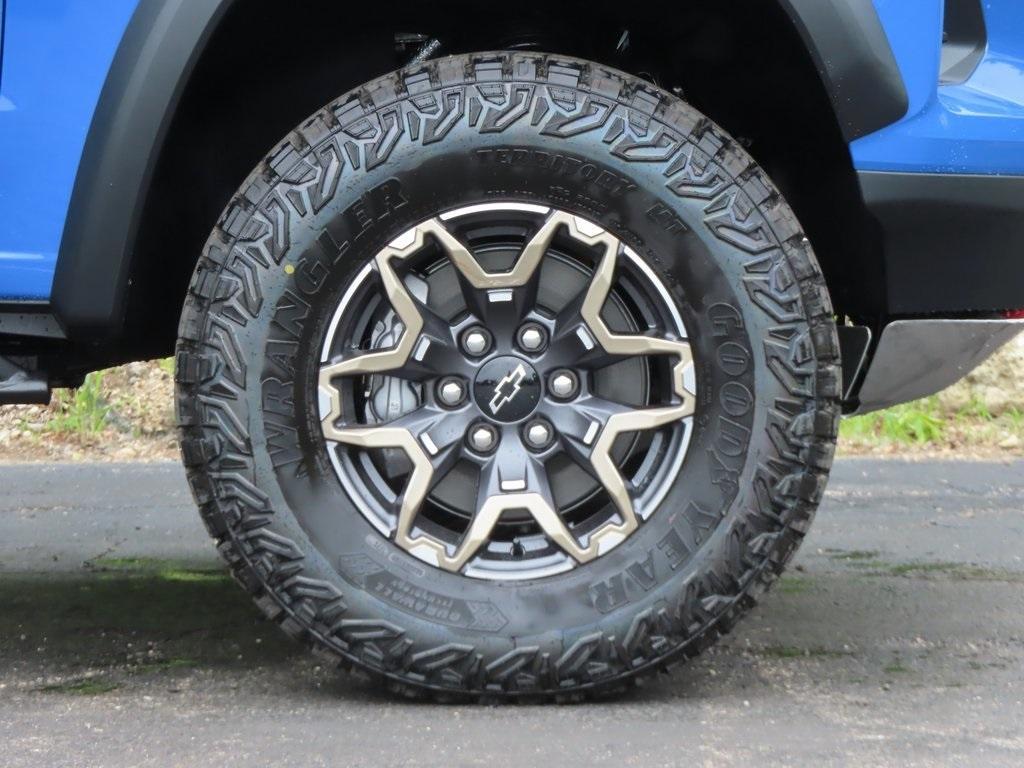 new 2025 Chevrolet Colorado car, priced at $52,744