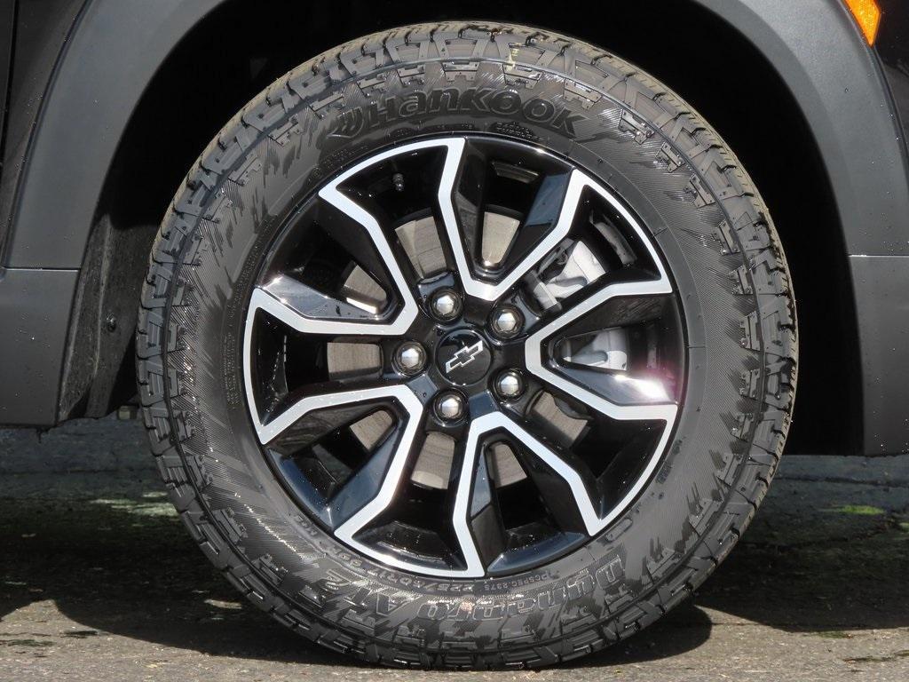 new 2025 Chevrolet TrailBlazer car, priced at $29,995