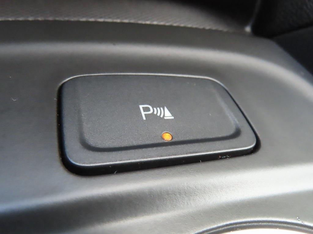 used 2024 Chevrolet Equinox car, priced at $23,200