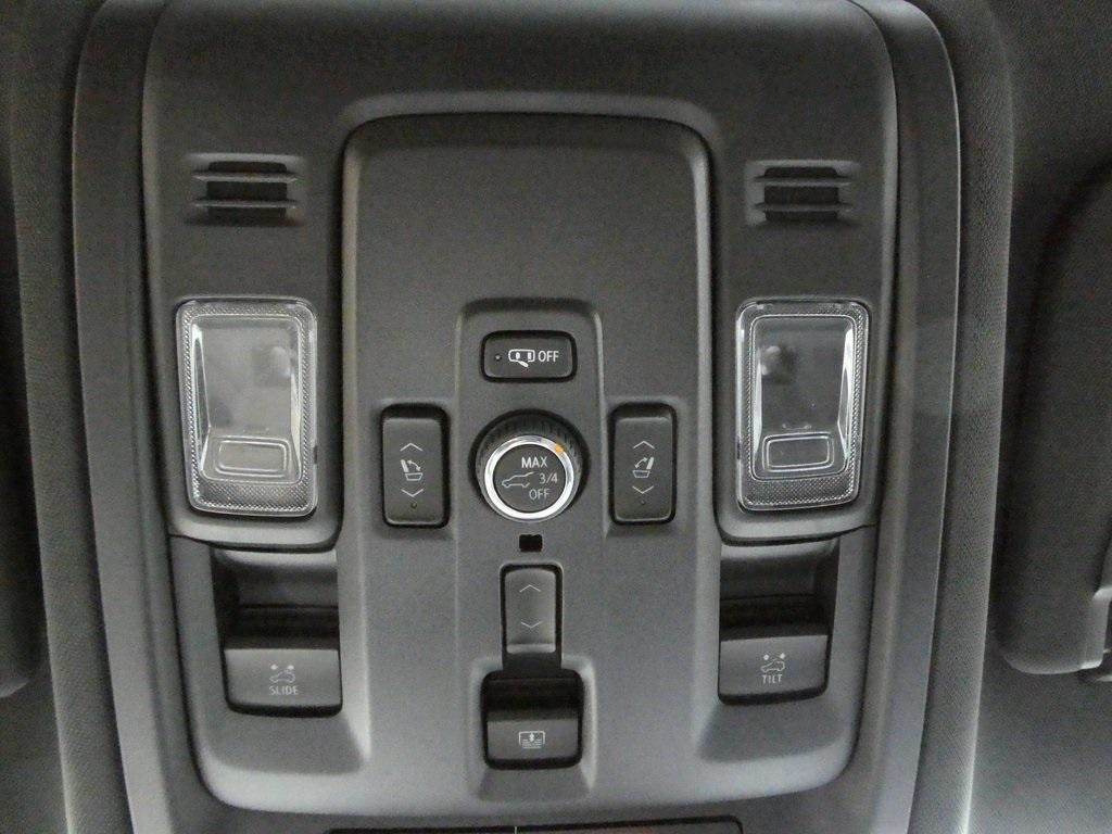new 2025 Chevrolet Suburban car, priced at $82,175