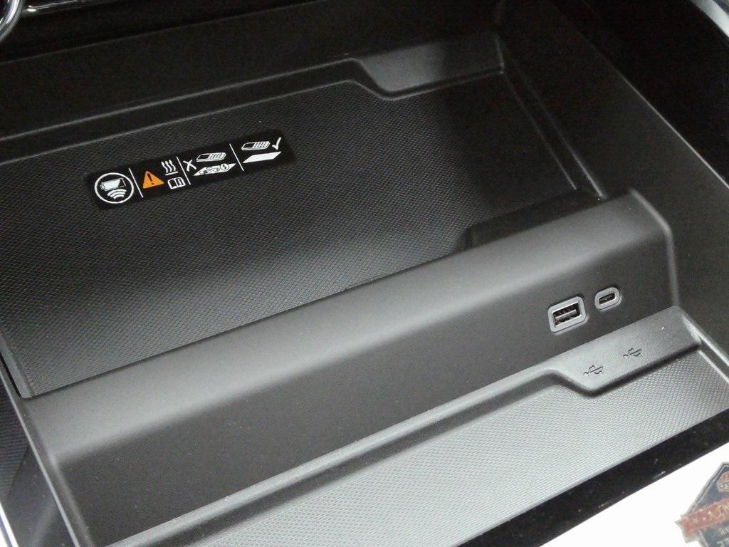 new 2025 Chevrolet Suburban car, priced at $82,175