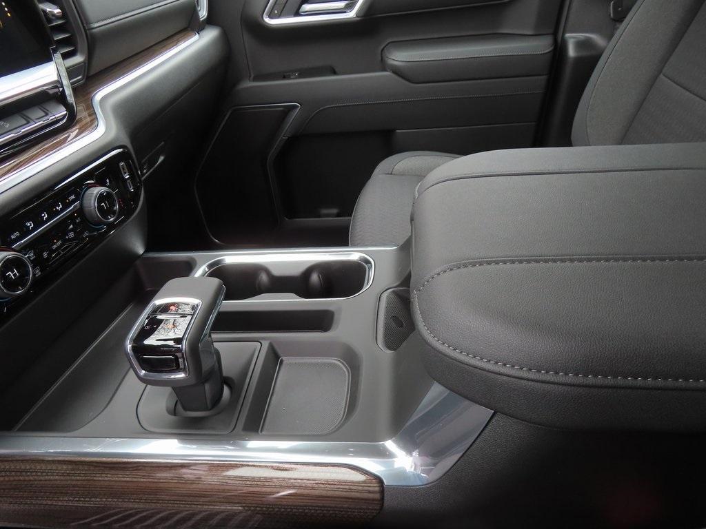 new 2025 Chevrolet Silverado 1500 car, priced at $56,569