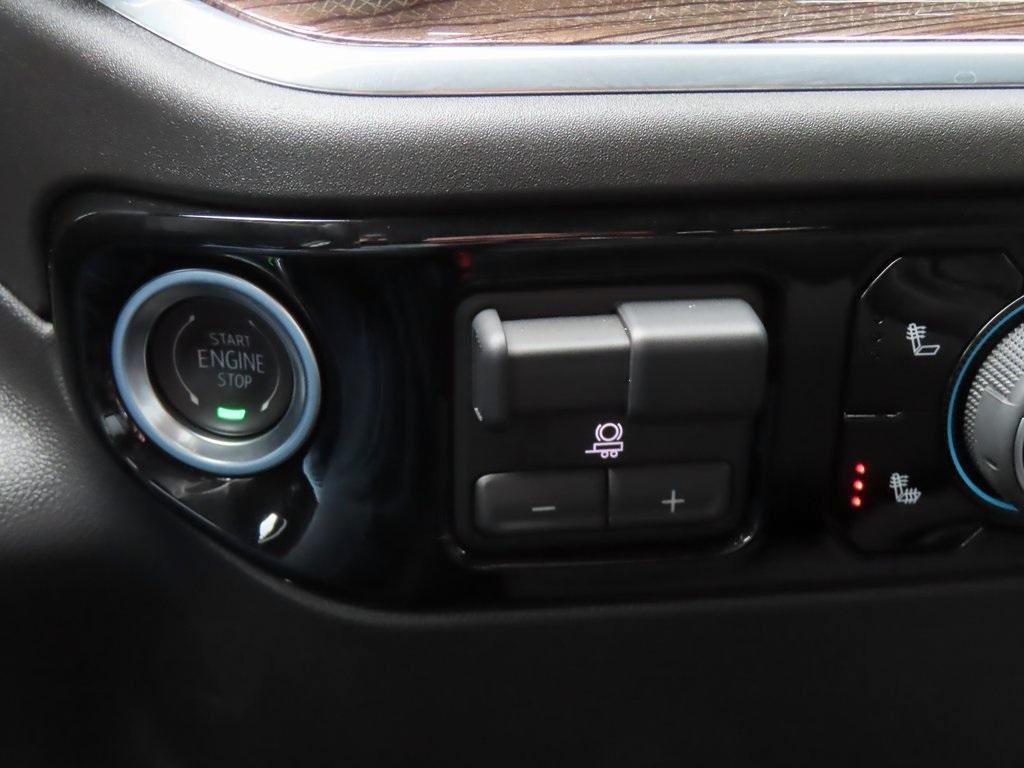 new 2025 Chevrolet Silverado 1500 car, priced at $50,000