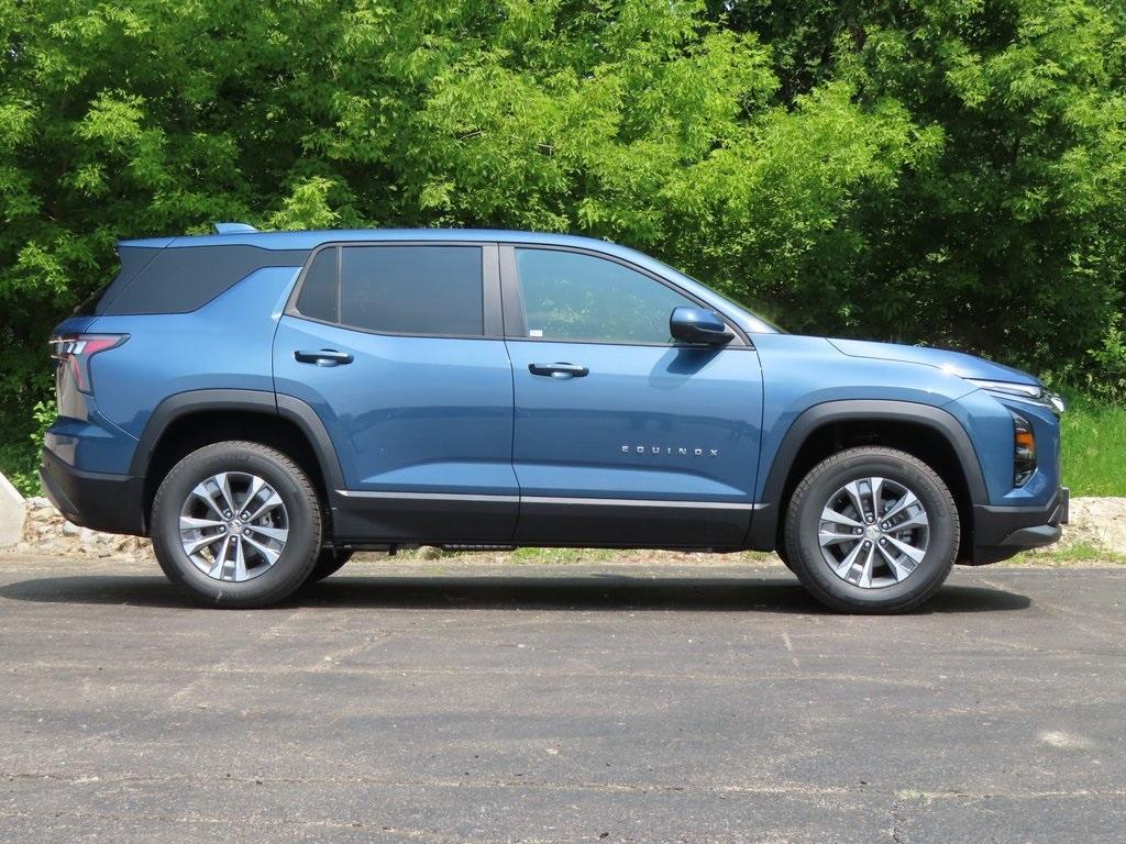 new 2026 Chevrolet Equinox car, priced at $34,555