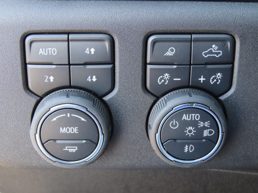 new 2025 Chevrolet Silverado 1500 car, priced at $58,563