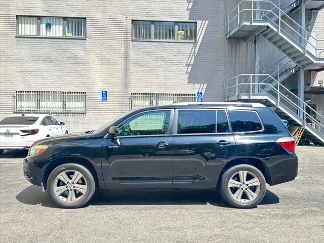 used 2009 Toyota Highlander car, priced at $11,499