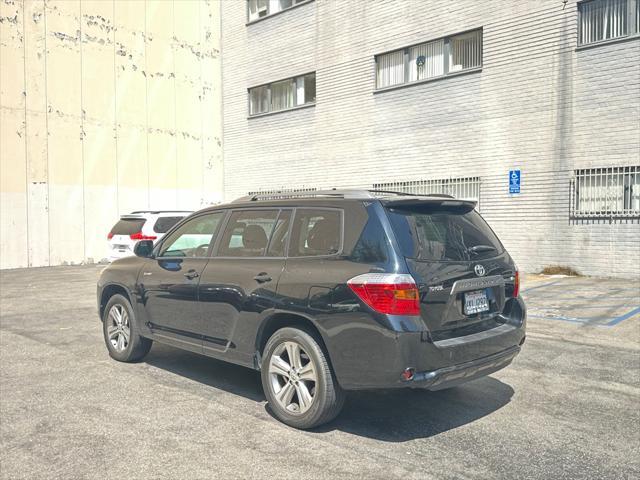 used 2009 Toyota Highlander car, priced at $11,499