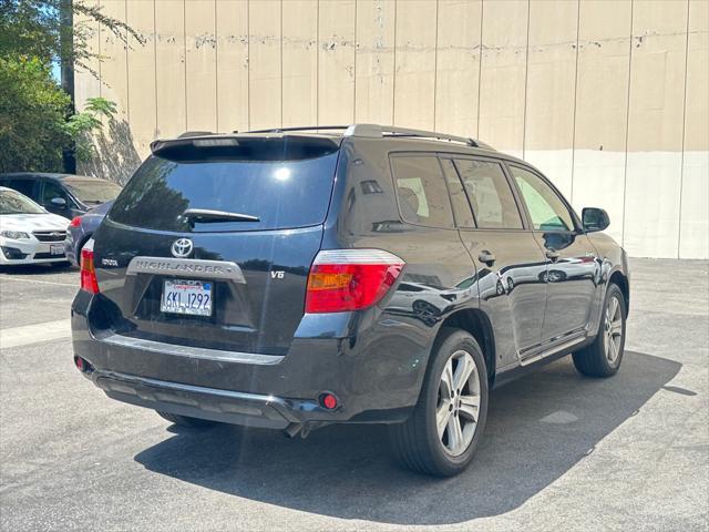 used 2009 Toyota Highlander car, priced at $11,499