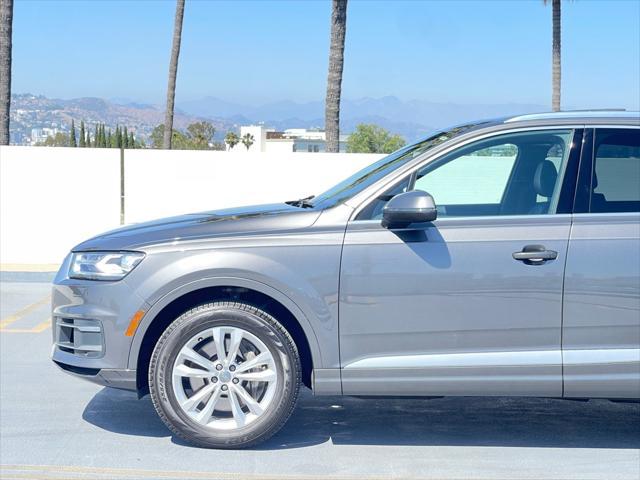 used 2019 Audi Q7 car, priced at $17,999