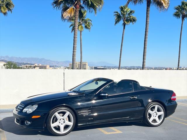 used 2007 Mercedes-Benz SL-Class car, priced at $13,999