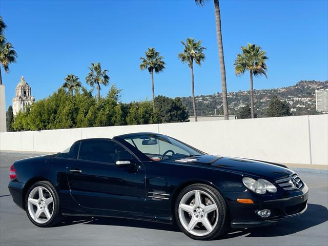 used 2007 Mercedes-Benz SL-Class car, priced at $13,999