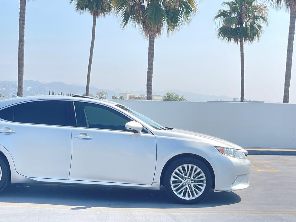 used 2013 Lexus ES 350 car, priced at $19,999