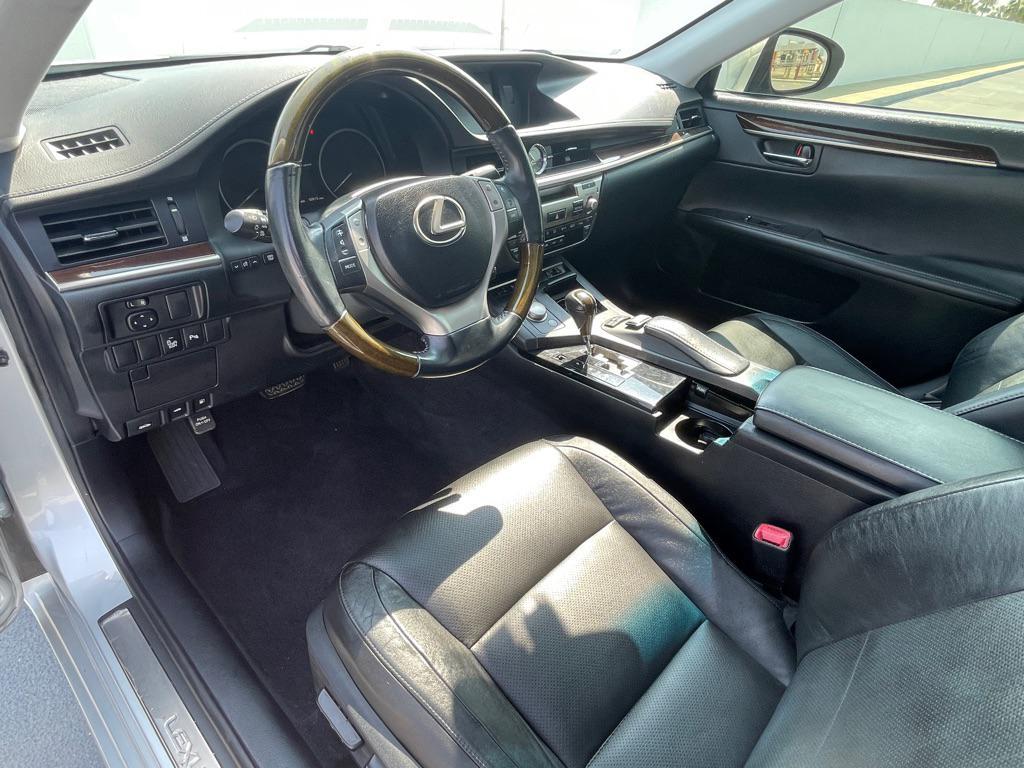 used 2013 Lexus ES 350 car, priced at $19,999