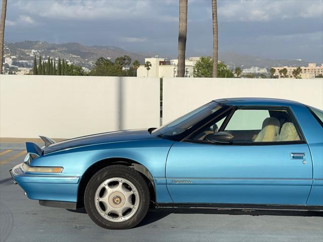 used 1991 Buick Reatta car, priced at $5,999