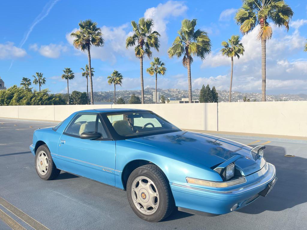 used 1991 Buick Reatta car, priced at $2,999