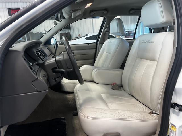 used 2008 Mercury Grand Marquis car, priced at $8,000