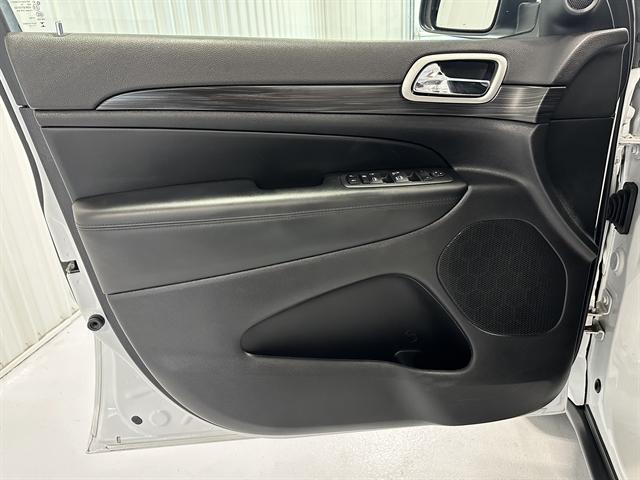 used 2022 Jeep Grand Cherokee car, priced at $24,500