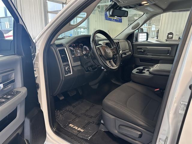 used 2019 Ram 1500 Classic car, priced at $28,000