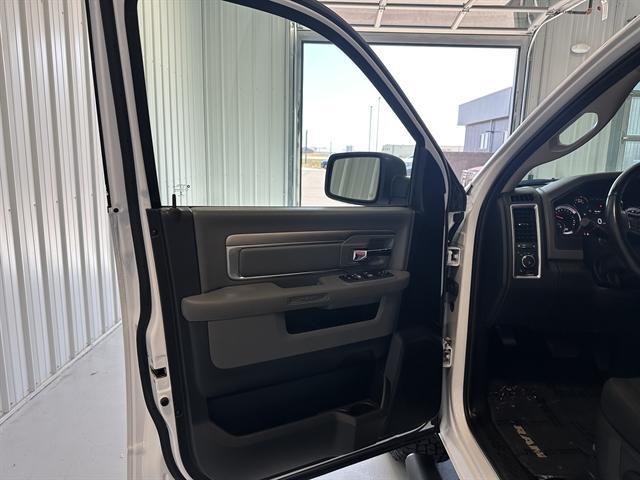 used 2019 Ram 1500 Classic car, priced at $28,000
