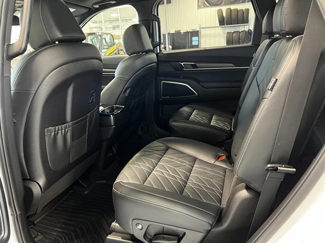 used 2025 Kia Telluride car, priced at $44,000