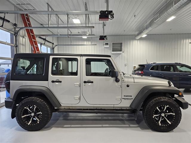 used 2012 Jeep Wrangler Unlimited car, priced at $17,500