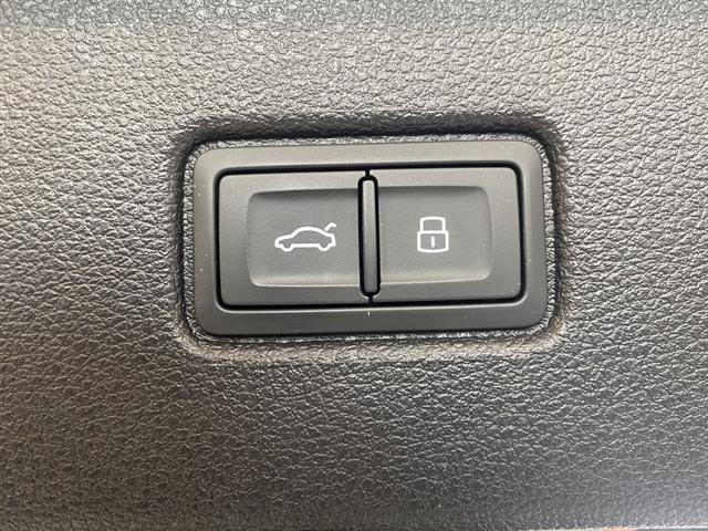 used 2023 Audi Q7 car, priced at $34,337